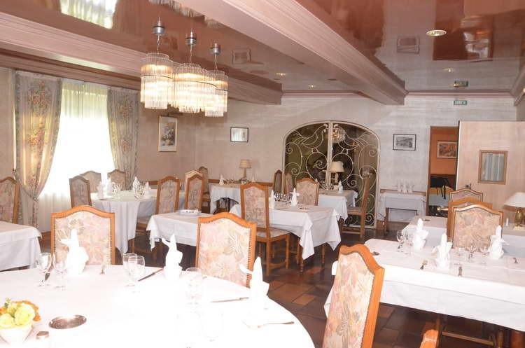 Hotel Du Commerce Pont-de-Vaux Luaran gambar